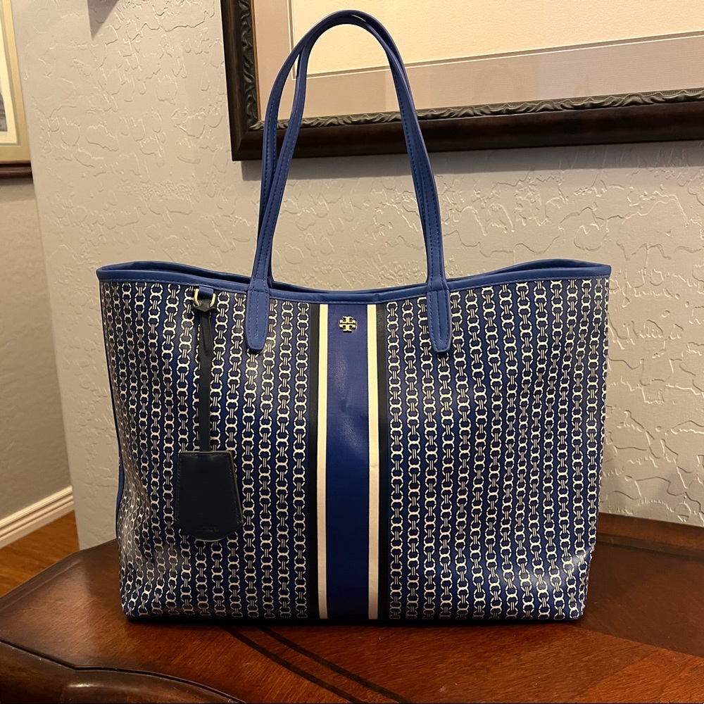 Tory Burch Blue Gemini Link Tote